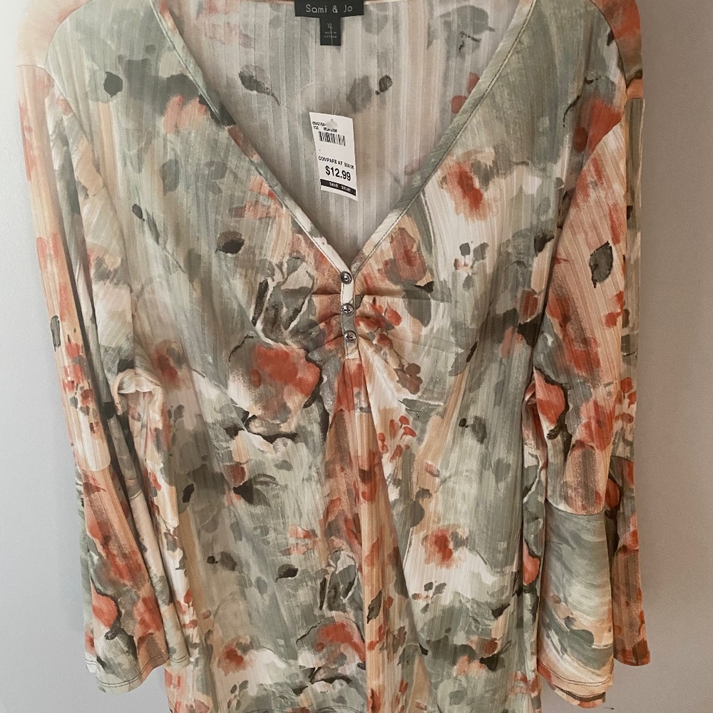 Lot of 2 NEW XL blouses